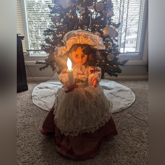 RALPH LAUREN CHRISTMAS STYLE Animated Victorian Caroler Vintage - Picture 3 of 17